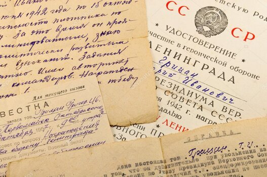 Ancien livret militaire et documents d’archives familiales